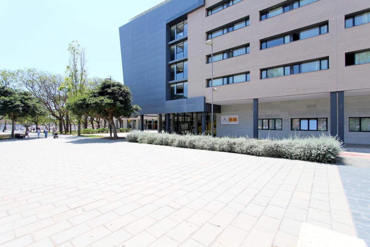 Villa Alojamiento Y Congresos - Villa Universitaria Сан-Висенте-дель-Распеч Экстерьер фото
