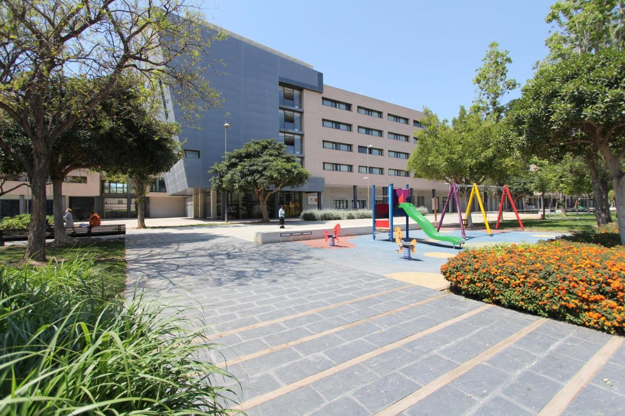 Villa Alojamiento Y Congresos - Villa Universitaria Сан-Висенте-дель-Распеч Экстерьер фото
